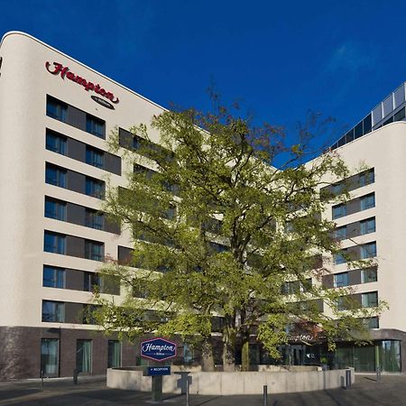 Hampton By Hilton Frankfurt Airport Hotel Frankfurt am Main Buitenkant foto